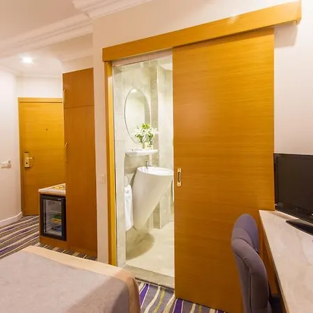 Dogan Royal מלון 3*