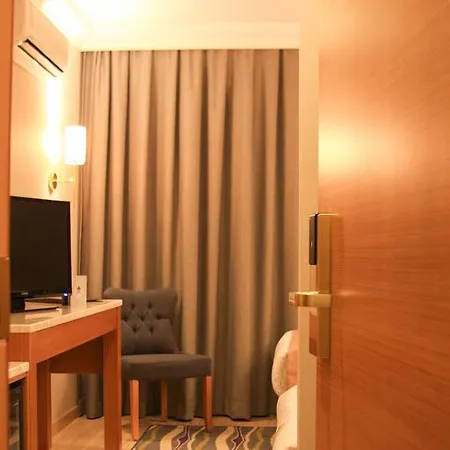 Dogan Royal Hotel 3*